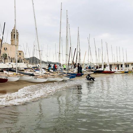 Love Sitges & Beach Exterior photo